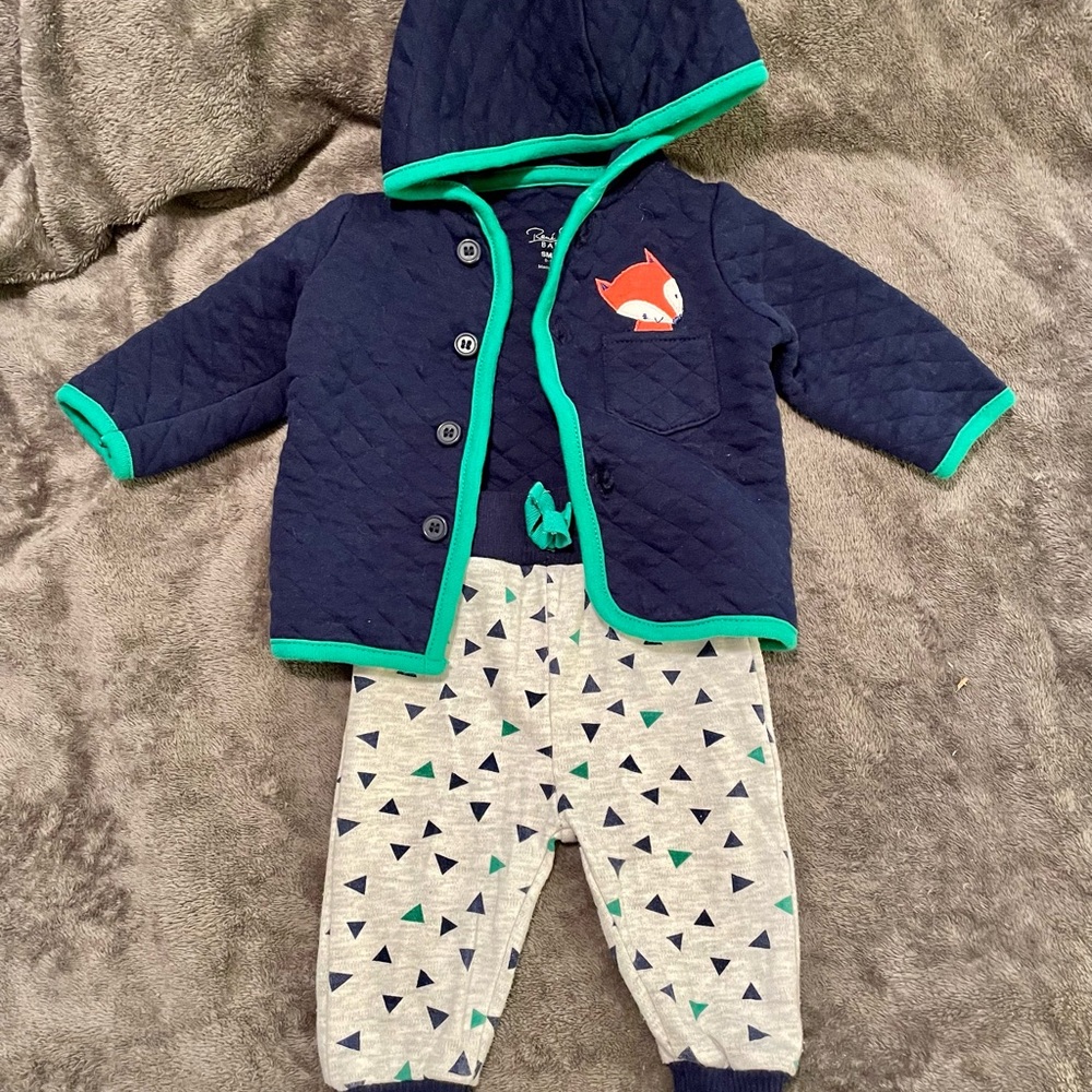 Baby boys 2 piece matching set size newborn